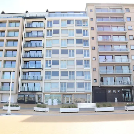 Lägenhet In With Stunning Sea Views, Cleaning Included