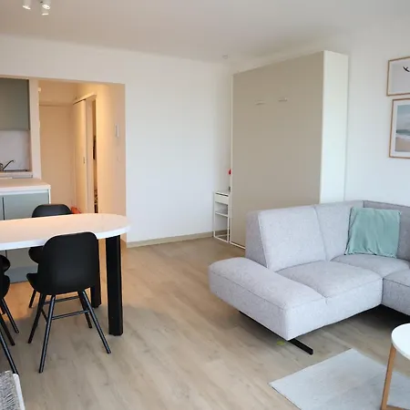 In With Stunning Sea Views, Cleaning Included Nieuwpoort