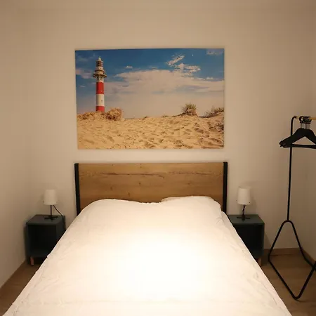 In With Stunning Sea Views, Cleaning Included